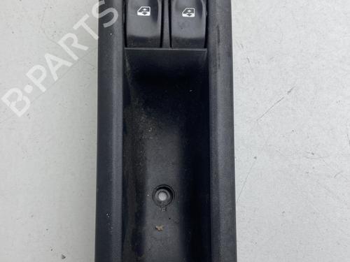 Used Left front window switch RENAULT CLIO III (BR0/1, CR0/1) 1.2 16V (BR02, BR0J, BR11, CR02, CR0J, CR11) (75 hp) 27108759