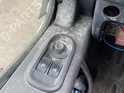 Venstre Foran elrute bryter RENAULT MASTER III Van (FV) 2.3 dCi 145 FWD (FV0E, FV0F, FV0H, FV02, FV0M, FV0S,... (146 hp) 29747465
