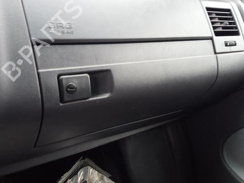 Used Glove box MERCEDES-BENZ VITO Van (W638) 112 CDI 2.2 (638.094) (122 hp) 27101296