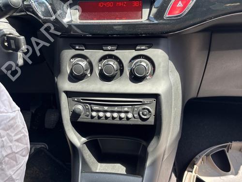 Used Climate control Climate control CITROËN C3 II (SC_) 1.0 VTi 68 (68 hp) 36093051 36093051