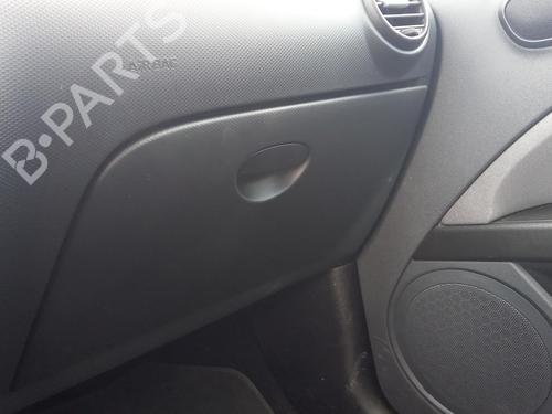 glove-box-seat-leon-1p1-2005-2006-2007-2008-2009-2010-2011-2012-2013-27135071 main image