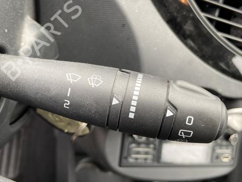 Commodo Essuie Glace / Phare RENAULT TWINGO II (CN0_) 1.2 16V (CN04, CN0B) (75 hp) 32116773