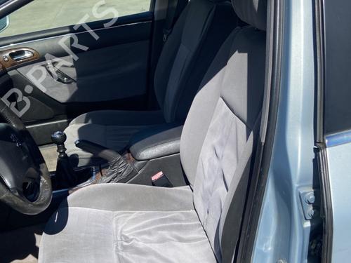 seat-buckle-peugeot-607-9d-9u-2000-33801535 main image