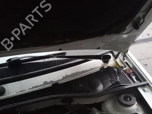 Used Front windshield wiper arm DACIA LOGAN MCV (KS_) 1.6 16V (KS0L, KS0M, KS0P, KS1S) (105 hp) 27143992