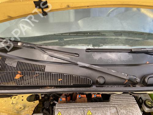 Used Front windshield wiper arm RENAULT KANGOO Express (FW0/1_) Z.E. (FW0Z, FW1Z) (60 hp) 30792988