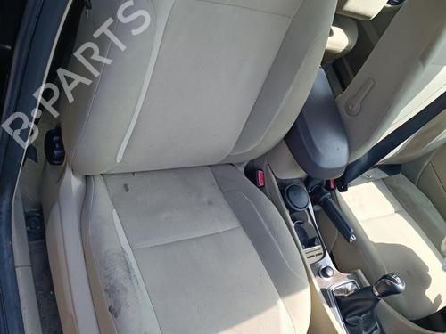 Used Right front seat Right front seat FORD FOCUS II Turnier (DA_, FFS, DS) 1.6 TDCi (109 hp) 27124244 27124244