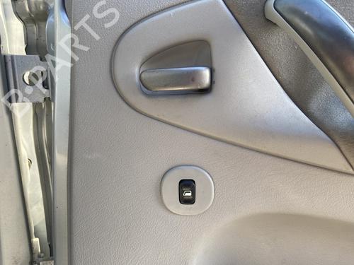Maneta interior trasera derecha CITROËN XSARA PICASSO (N68) 2.0 HDi (90 hp) 30942082