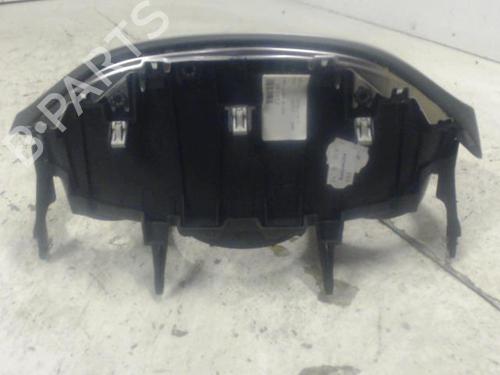 other-renault-megane-iv-hatchback-b9amn_-2015-27135746 main image