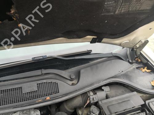Used Front windshield wiper arm RENAULT MEGANE II Coupé-Cabriolet (EM0/1_) 1.9 dCi (131 hp) 27104874