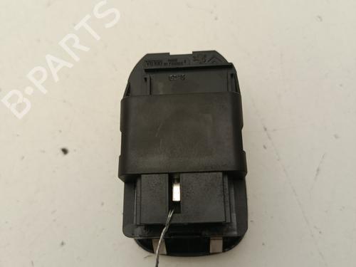 switch-peugeot-206-sw-2ek-2002-33720475 main image