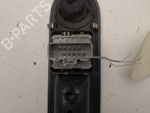 Used Left front window switch Left front window switch RENAULT CLIO III (BR0/1, CR0/1) 1.5 dCi (BR17, CR17) (86 hp) 32864899 32864899