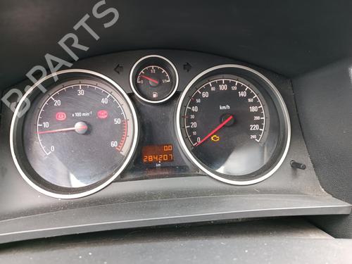 Used Instrument cluster OPEL ZAFIRA / ZAFIRA FAMILY B (A05) 1.9 CDTI (M75) (120 hp) 27126100