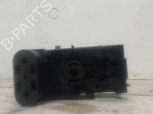 Used Headlight switch Headlight switch OPEL MERIVA A MPV (X03) 1.6 16V (E75) (100 hp) 27127460 27127460