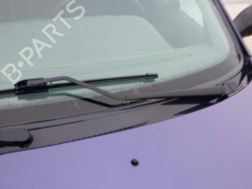 Used Front windshield wiper arm PEUGEOT 306 Hatchback (7A, 7C, N3, N5) 1.9 D (68 hp) 27128432