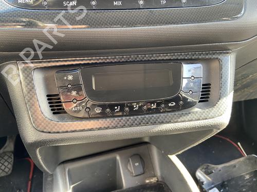 Used Heater resistor Heater resistor SEAT IBIZA IV (6J5, 6P1) 2.0 TDI (143 hp) 31775743 31775743