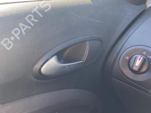 front-left-interior-door-handle-seat-altea-xl-5p5-5p8-2006-2007-2008-2009-2010-2011-2012-2013-2014-2015-32733233 main image