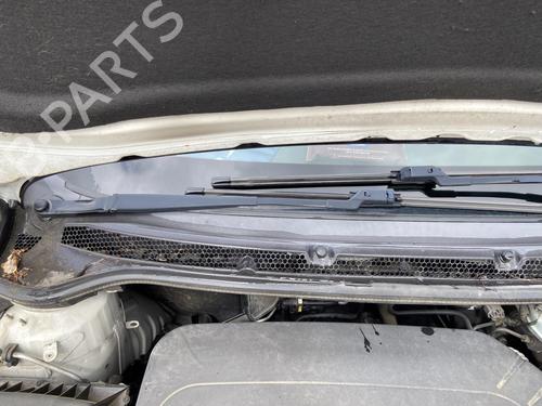 Used Front windshield wiper arm OPEL ASTRA J (P10) 1.6 CDTi (68) (110 hp) 27114797