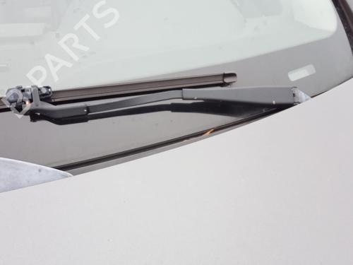 Used Front windshield wiper arm MERCEDES-BENZ C-CLASS T-Model (S204) C 200 CDI (204.207) (136 hp) 27101523