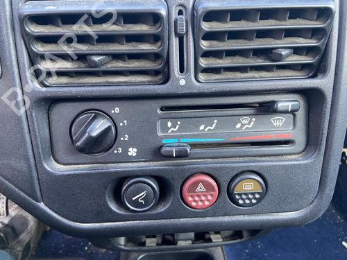 Used Warning switch PEUGEOT 106 II (1A_, 1C_) 1.0 i (50 hp) 27109153