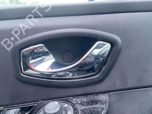 Venstre fortil invendig håndtag RENAULT CLIO IV Grandtour (KH_) 1.5 dCi 90 (KHN3, KHN4) (90 hp) 32854768