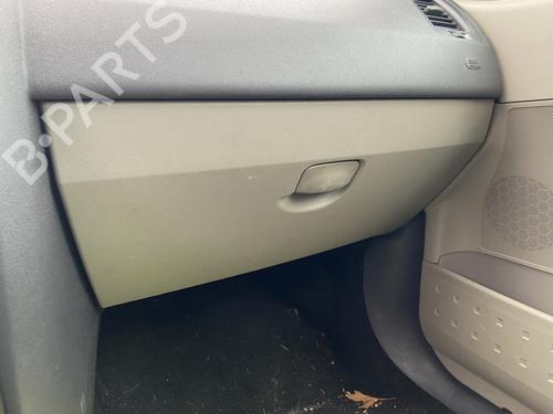 Handskerum Handskerum RENAULT MEGANE II (BM0/1_, CM0/1_) 1.6 16V (BM0C, CM0C) (113 hp) 33570010 33570010