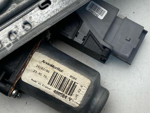 Used Rear right window mechanism Rear right window mechanism PEUGEOT 307 (3A/C) 1.6 HDi 110 (109 hp) 39760798 39760798