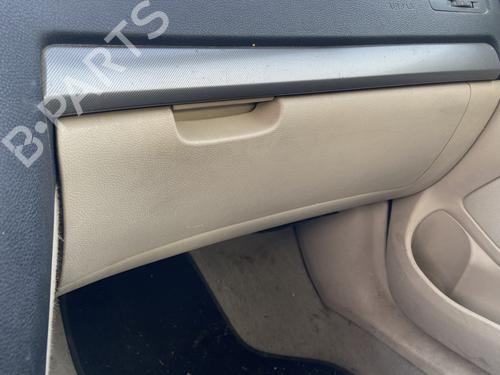 Used Glove box SKODA OCTAVIA II (1Z3) 1.9 TDI (105 hp) 32746072