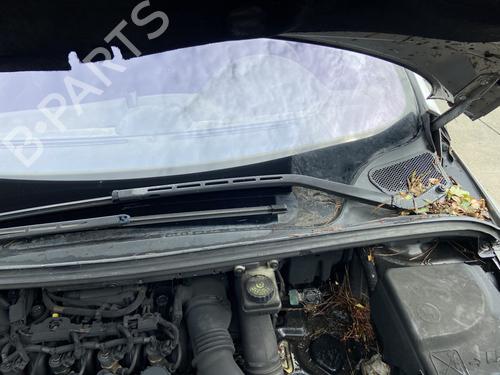 Used Front windshield wiper arm PEUGEOT 307 SW (3H) 1.6 HDI 110 (109 hp) 28427588