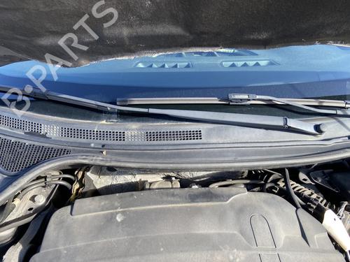 Used Front windshield wiper arm Front windshield wiper arm RENAULT LAGUNA III Grandtour (KT0/1) 2.0 dCi (KT07, KT0J, KT14, KT1A, KT1S) (131 hp) 33025697 33025697