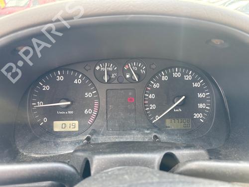 Used Instrument cluster Instrument cluster 38679764 38679764