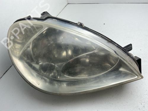 Used Right headlight Right headlight 39082880 39082880