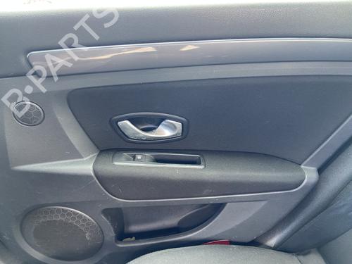 Højre bagtil elrude kontakt RENAULT LAGUNA III Grandtour (KT0/1) 1.5 dCi (KT0A, KT0R, KT02) (110 hp) 28217606