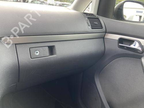 Hanskerom VW TOURAN (1T1, 1T2) 1.9 TDI (105 hp) 28493479