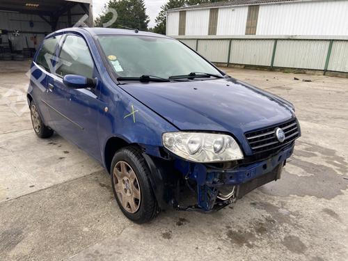 Used Right front brake caliper FIAT PUNTO (188_) 1.2 60 (188.030, .050, .130, .150, .230, .250) (60 hp) 31133352