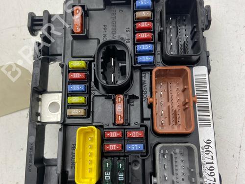 Fuse box CITROËN C3 II (SC_) 1.4 HDi 70 (SC8HZC, SC8HR0, SC8HP4) | BP33849795E1 - Image 3