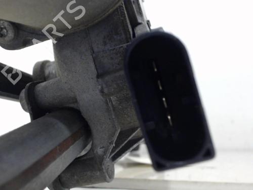 Used Front wiper motor Front wiper motor VW CRAFTER 30-50 Platform/Chassis (2F_) 2.5 TDI (136 hp) 27118182 27118182