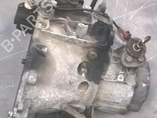 Used Gearbox PEUGEOT 206 Hatchback (2A/C) 1.9 D (69 hp) 27115291