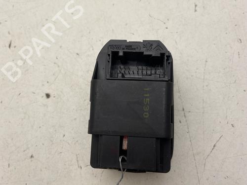 Used Left front window switch Left front window switch PEUGEOT 206 SW (2E/K) 2.0 HDi (90 hp) 29540703 29540703