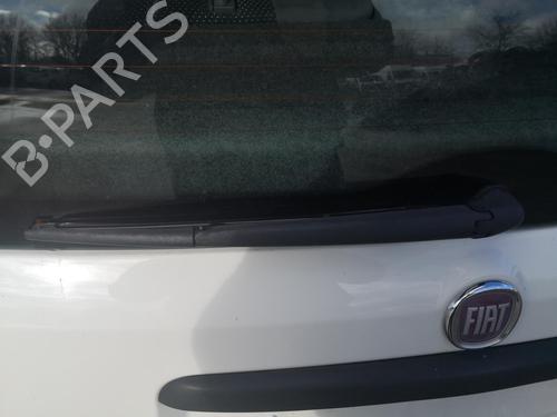 Used Rear wiper motor FIAT PANDA (169_) 1.1 (169.AXA1A) (54 hp) 27133015