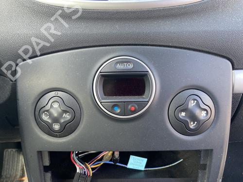 Used Climate control RENAULT CLIO III (BR0/1, CR0/1) 1.4 16V (98 hp) 28356855