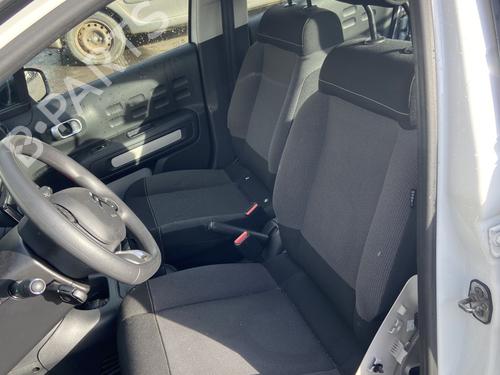 Siège avant gauche CITROËN C3 III (SX) 1.2 VTi 82 (82 hp) 30491158