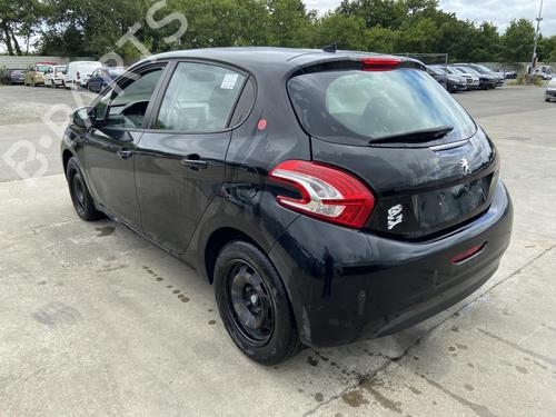 Bagaksel PEUGEOT 208 I (CA_, CC_) 1.4 HDi (68 hp) 32121449