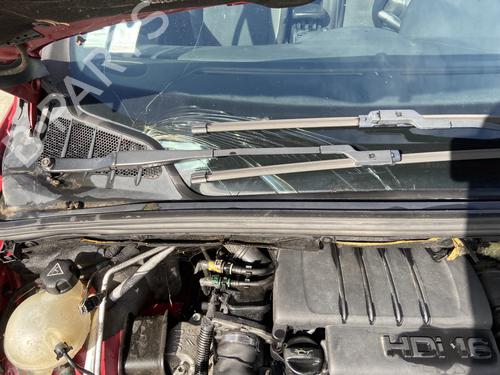 Used Front windshield wiper arm PEUGEOT 308 I (4A_, 4C_) 1.6 HDi (109 hp) 29123909