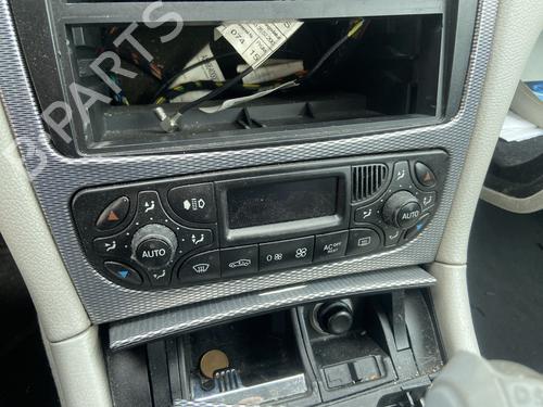 Commande Chauffage MERCEDES-BENZ CLK (C209) CLK 270 CDI (209.316) (170 hp) 28473883