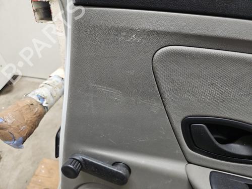 right-rear-door-renault-megane-iii-hatchback-bz01_-b3_-2008-27131895 main image