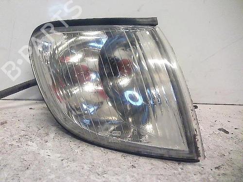 Used Right front indicator HYUNDAI H-1 / STAREX Bus (A1) 2.5 TCi (101 hp) 27139612