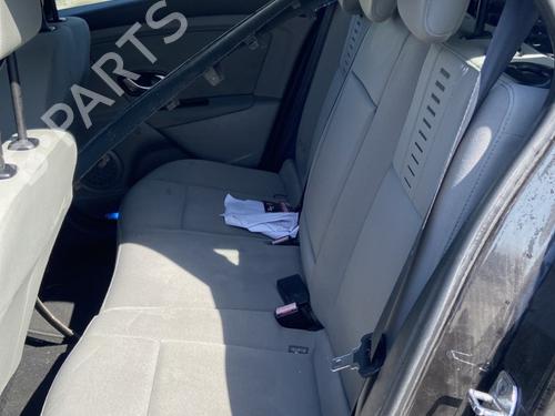 Sæde Bagtil Sæde Bagtil RENAULT MEGANE III Grandtour (KZ0/1) 1.5 dCi (KZ09, KZ0D, KZ1G, KZ29, KZ14, KZ1W, KZ10, KZ1F,... (110 hp) 33570316 33570316