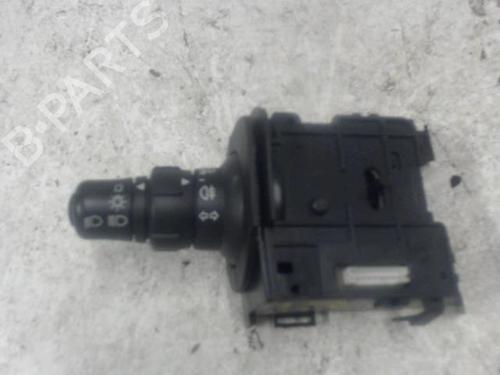 Used Switch RENAULT SCÉNIC II (JM0/1_) 1.5 dCi (JM02, JM13) (101 hp) 27116105