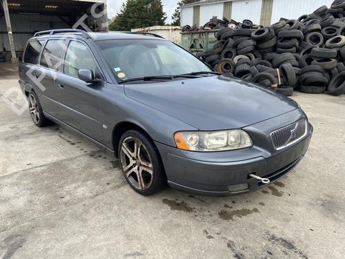 Frontplade/Frontkurv VOLVO V70 II (285) D5 (163 hp) 27112364