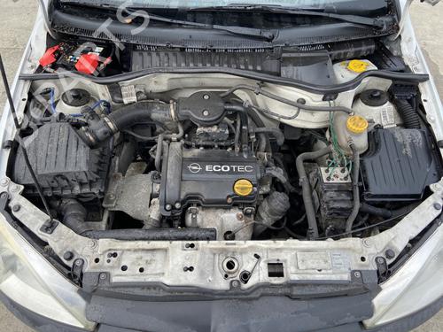 Used Throttle body Throttle body OPEL CORSA B (S93) [1993-2009] 33569907 33569907